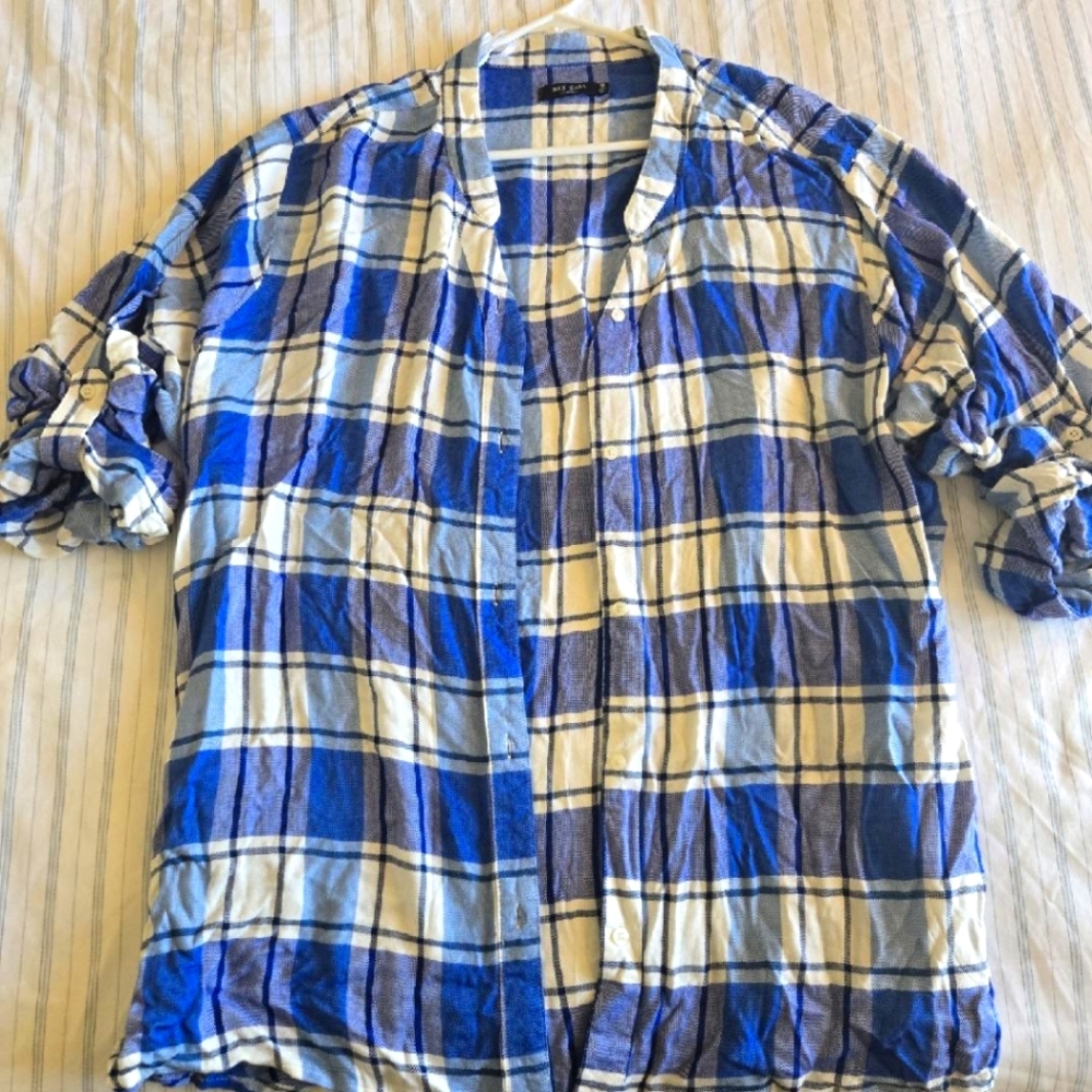 Max Jeans Blue Plaid Button Down Shirt